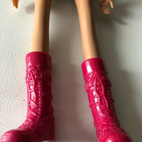 Bratz Doll Yasmin 2001 pink boots brown hair Bratz in the Wild - Picture 8 of 9